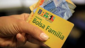 Quem recebe Bolsa Família terá direito ao Auxílio Emergencial de 2021?