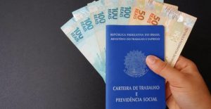 Solicitação de seguro desemprego deve subir para 24 meses