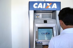 Saque do auxílio emergencial. Veja como fazer!