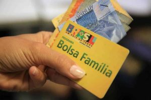 Beneficiário do Bolsa Família poderá contratar crédito consignado